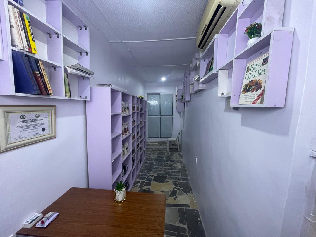 Retail outlet